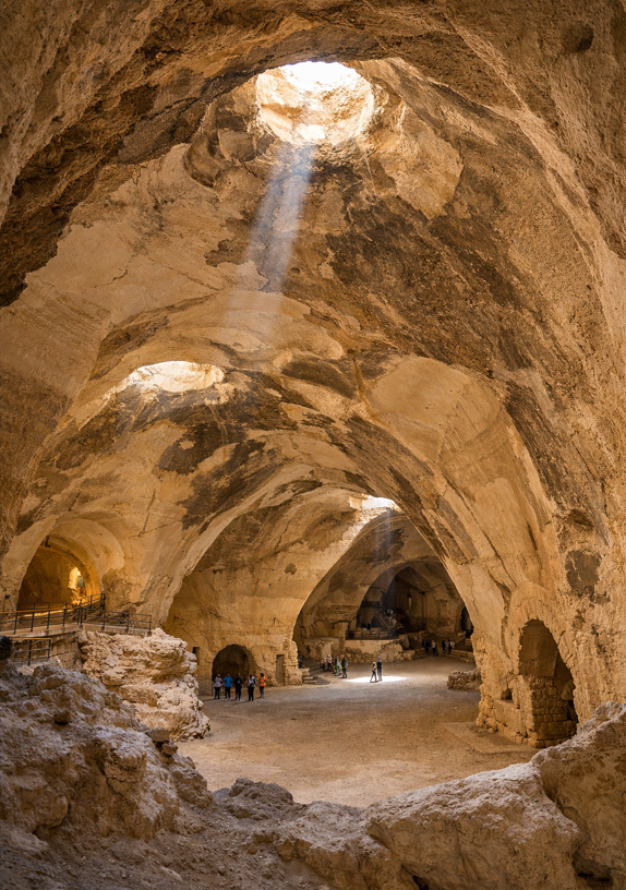 كهف جرسي بيت جبرين | موسوعة التراث الفلسطيني