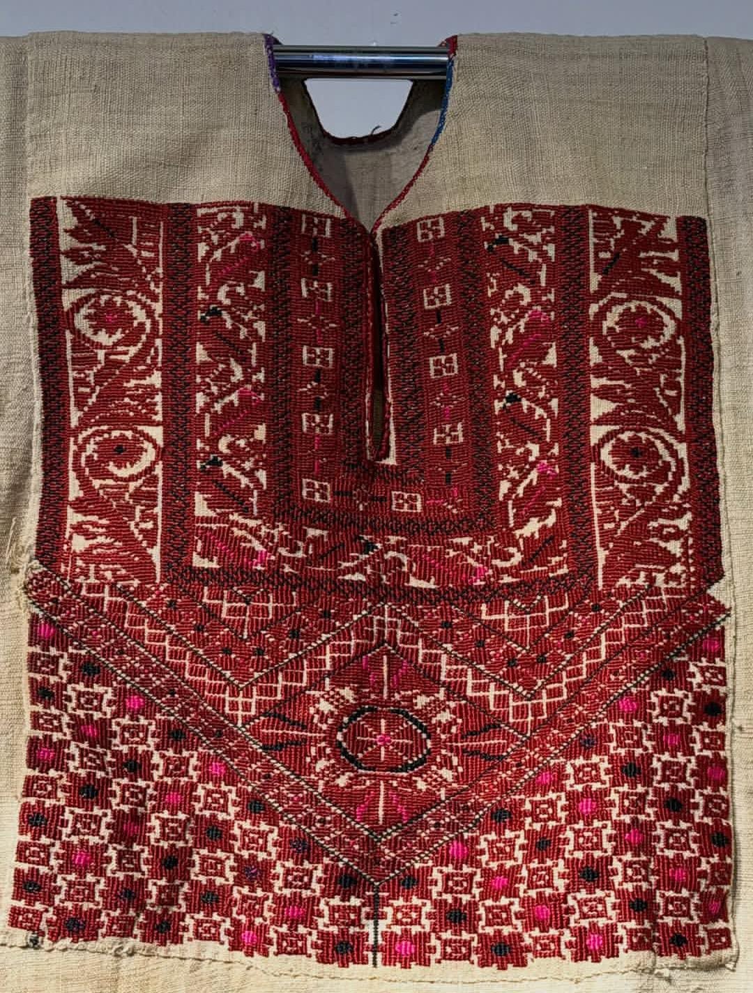 موسوعة التراث الفلسطيني | الثوب الرومي الفلسطيني- طراز رام الله